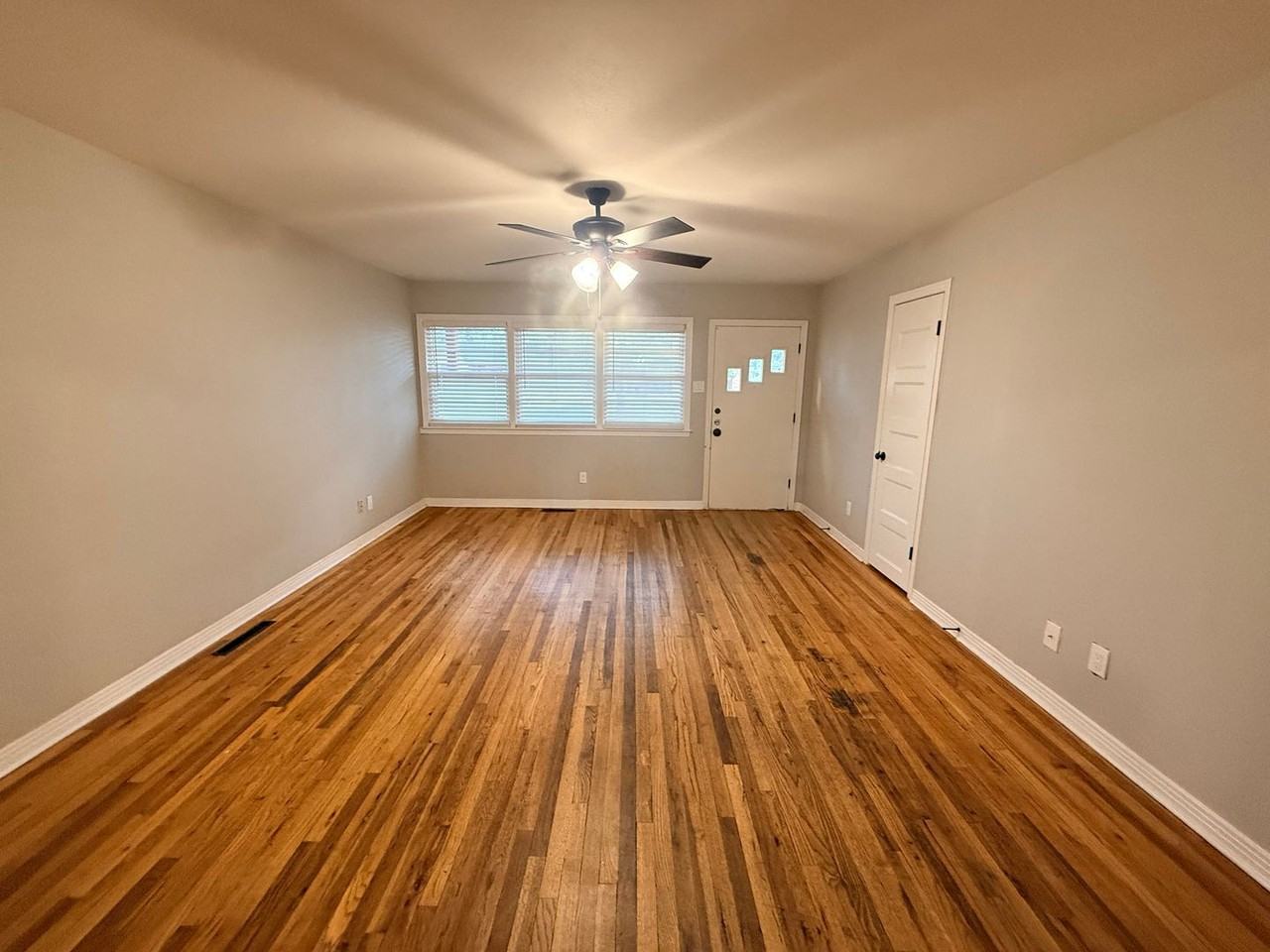 3126 38th St - Photo 4 of 13