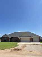 featured image of 2209 E Grassland Ln