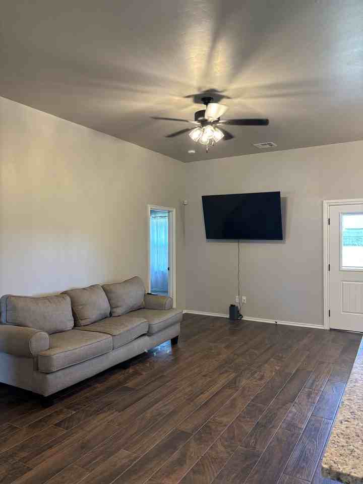 2209 E Grassland Ln - Photo 2 of 27