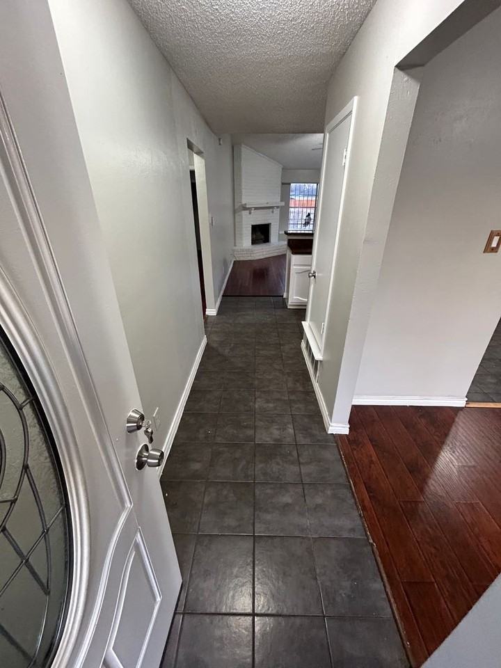 2746 Town North Dr - Photo 7 of 11