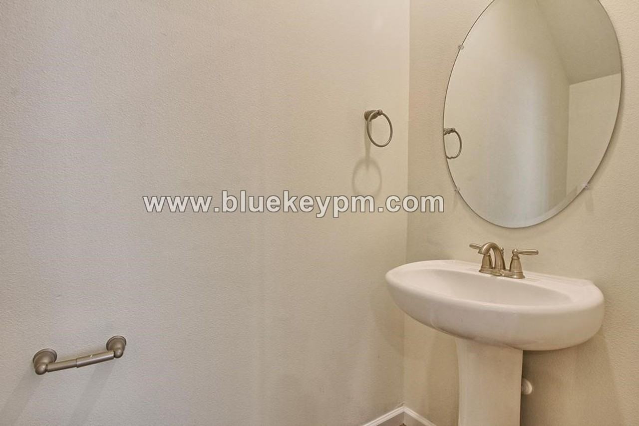 7104 Ne 155th Pl - Photo 6 of 13