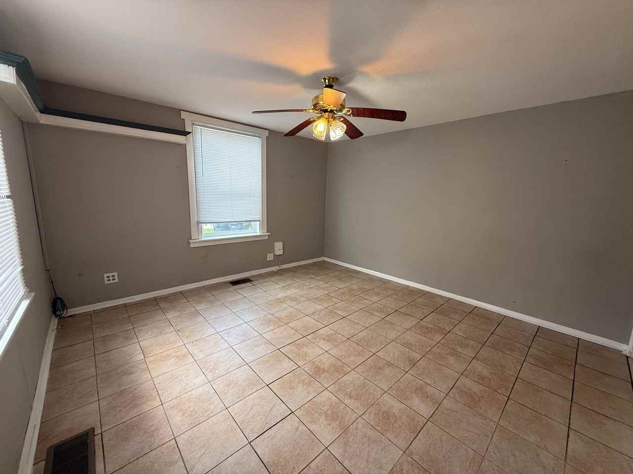 1325 S G St - Photo 3 of 12