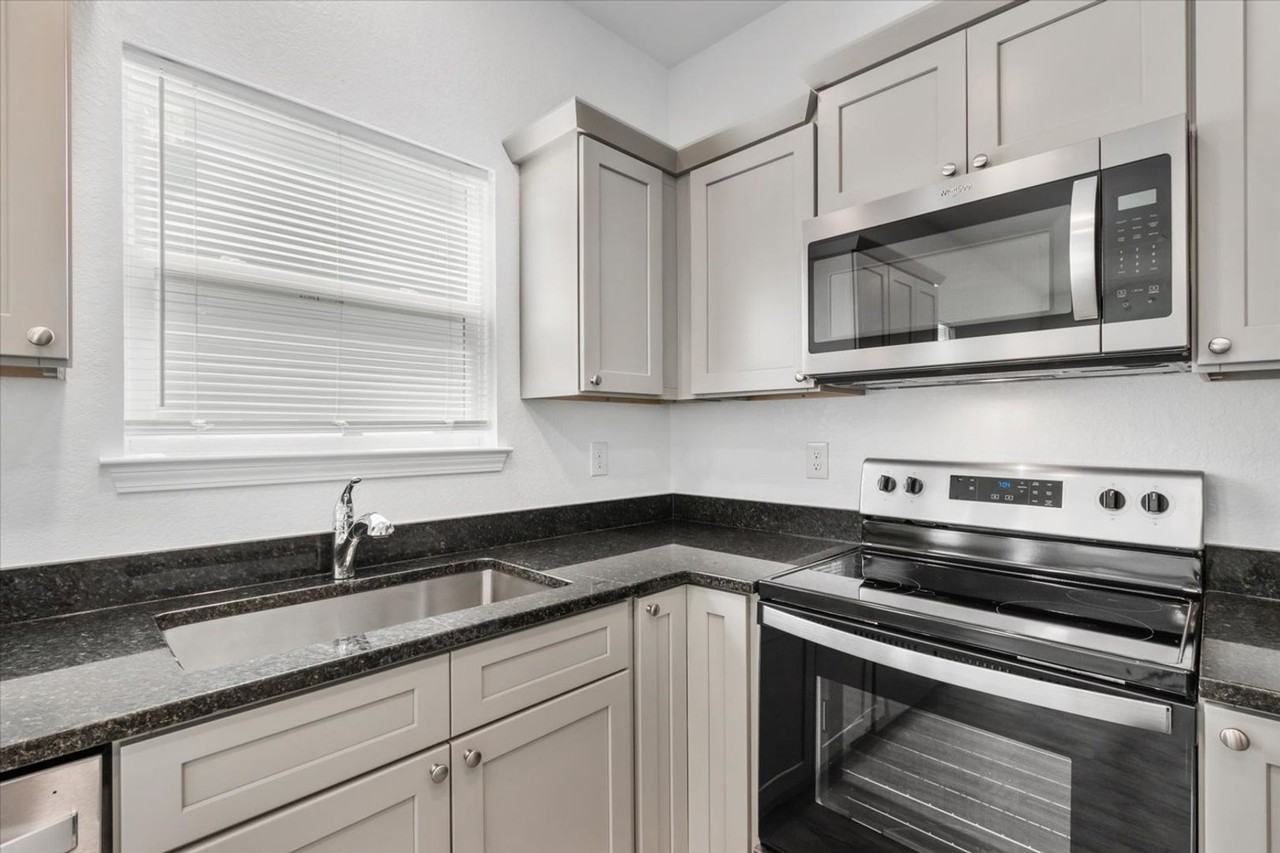 6329 Long St - Photo 7 of 21