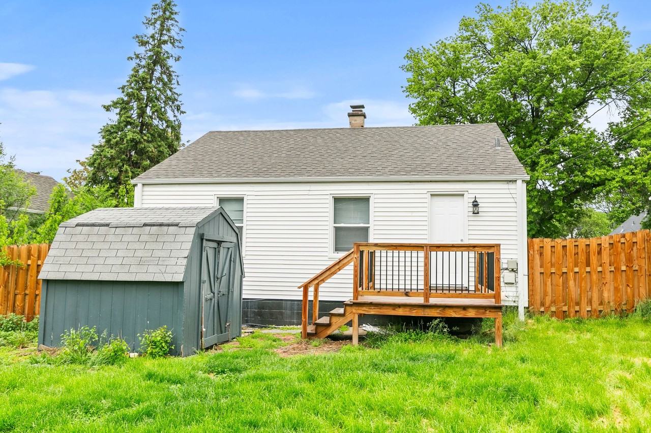 4841 Pierce St - Photo 5 of 24