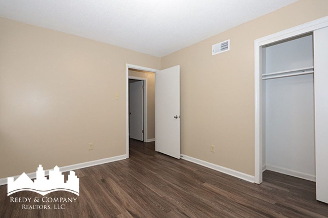 3782 Wychemere Dr - Photo 5 of 20