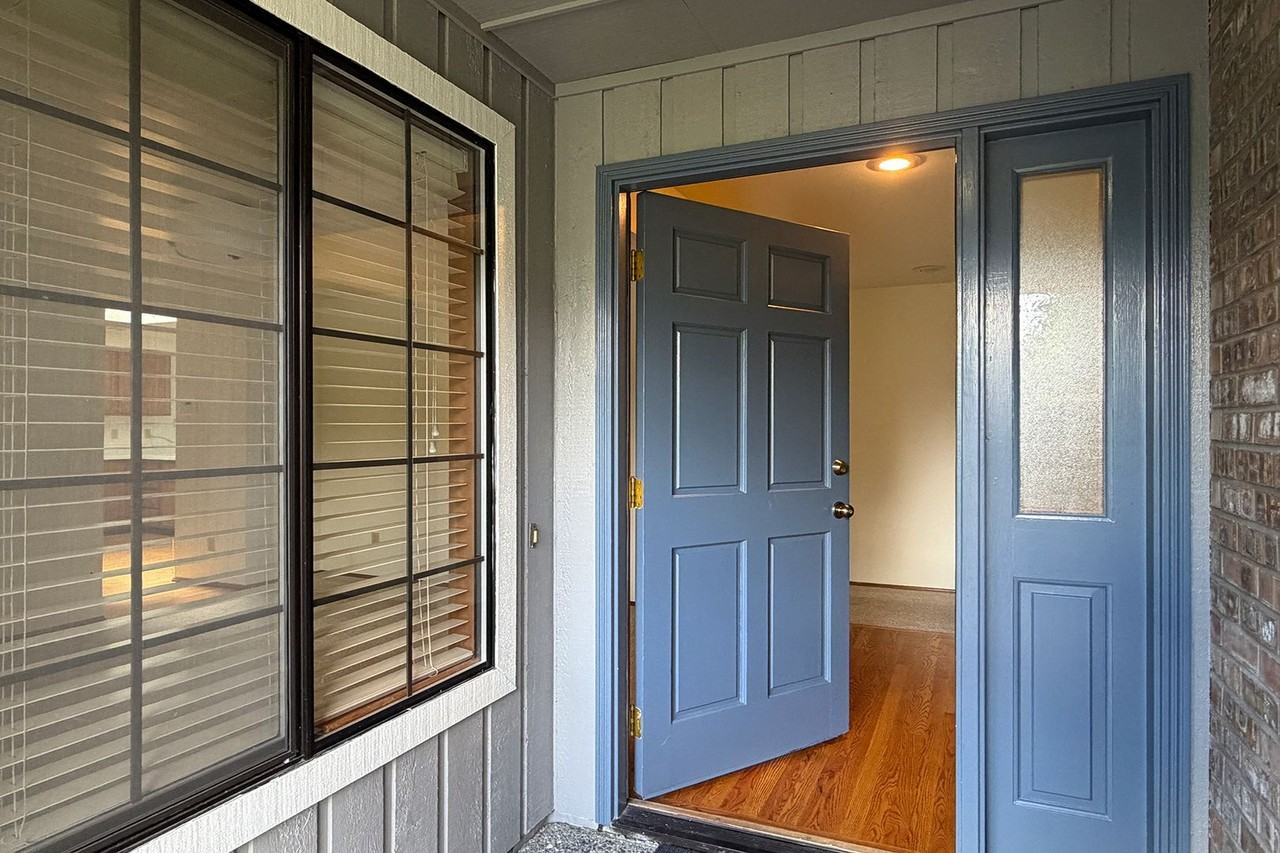 6335 114th Ave Se - Photo 2 of 24
