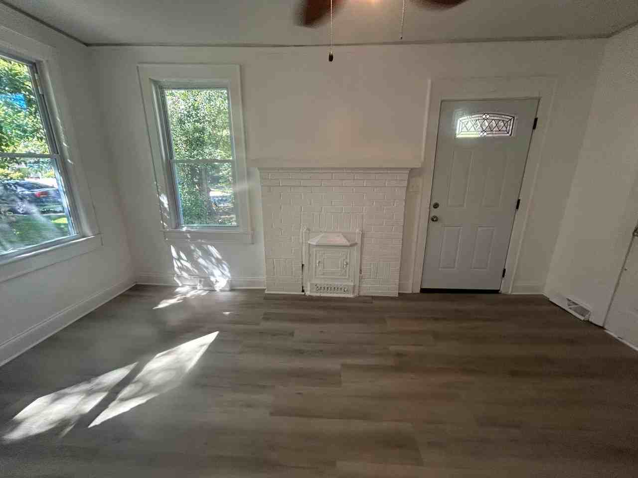 1413 Hyatt Ave - Photo 5 of 34