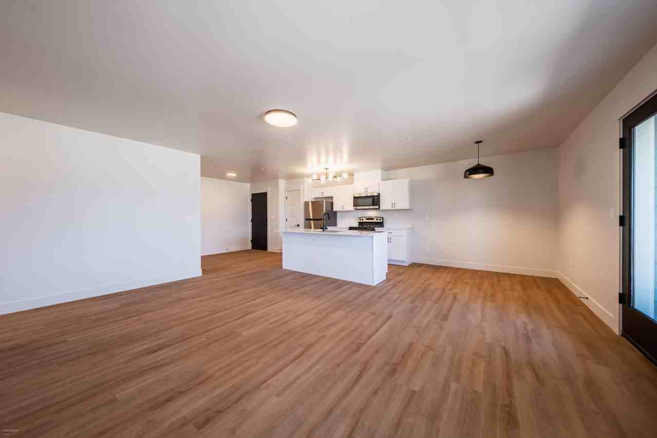 Parkland Meadows Building A - Photo 5 of 33