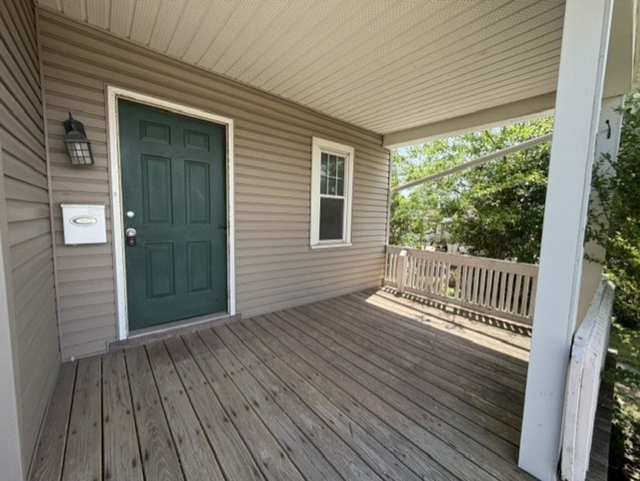 1518 Woodland Ave Nw - Photo 2 of 20