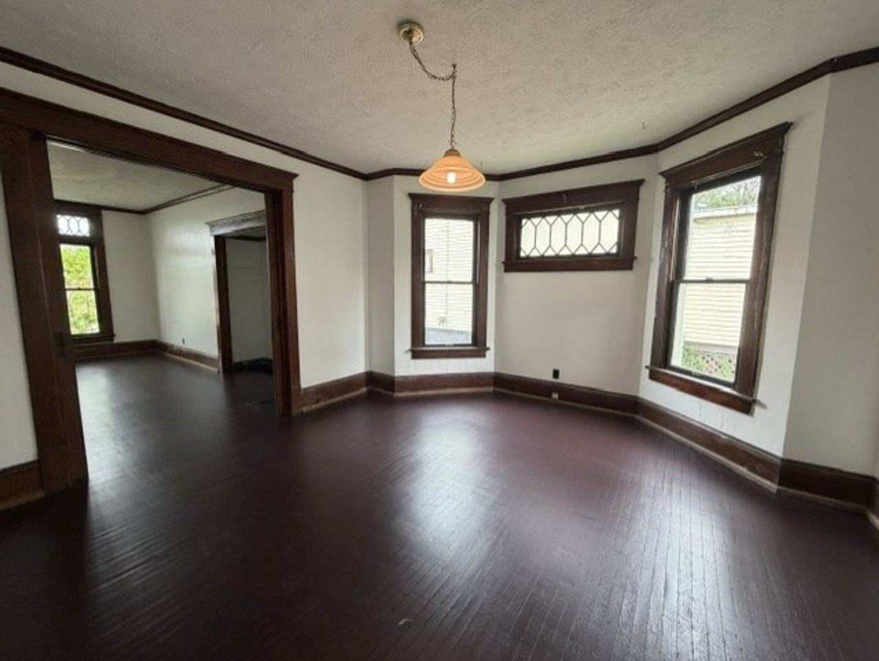 1518 Woodland Ave Nw - Photo 6 of 20