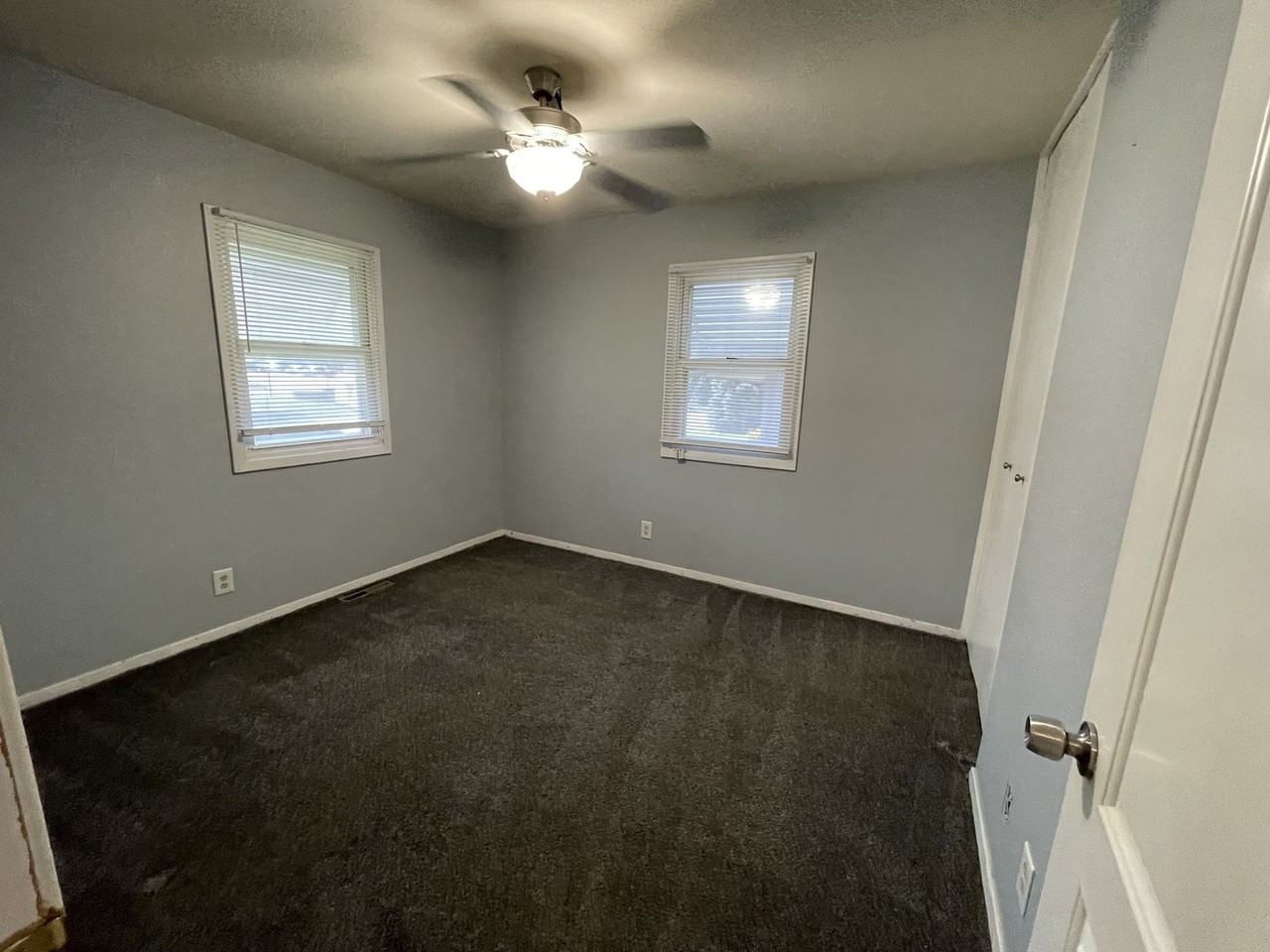 3618 S 120th St - Photo 6 of 12