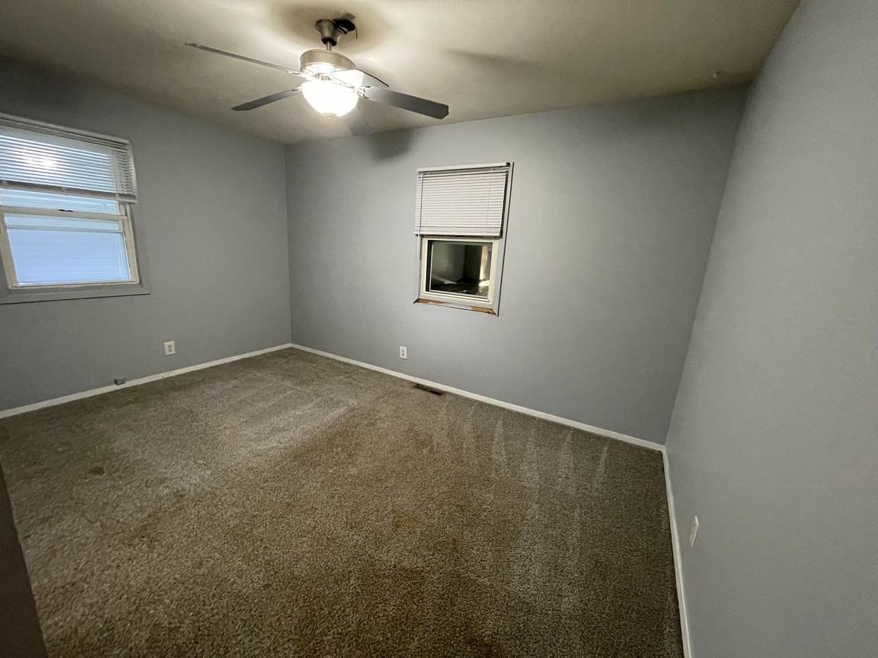 3618 S 120th St - Photo 7 of 12