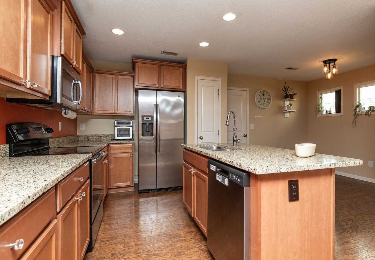 9155 Coneflower Dr #107 - Photo 6 of 28