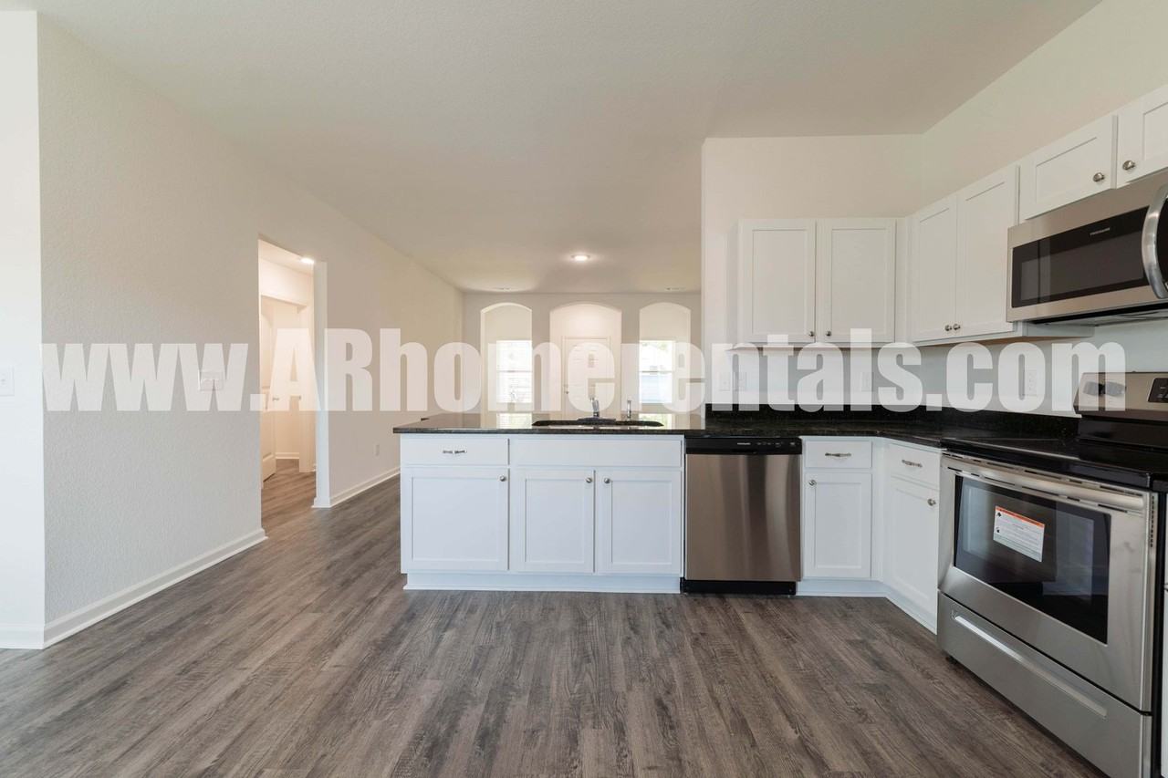 1125 Gallery Dr