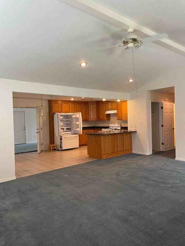 701 N 4th St