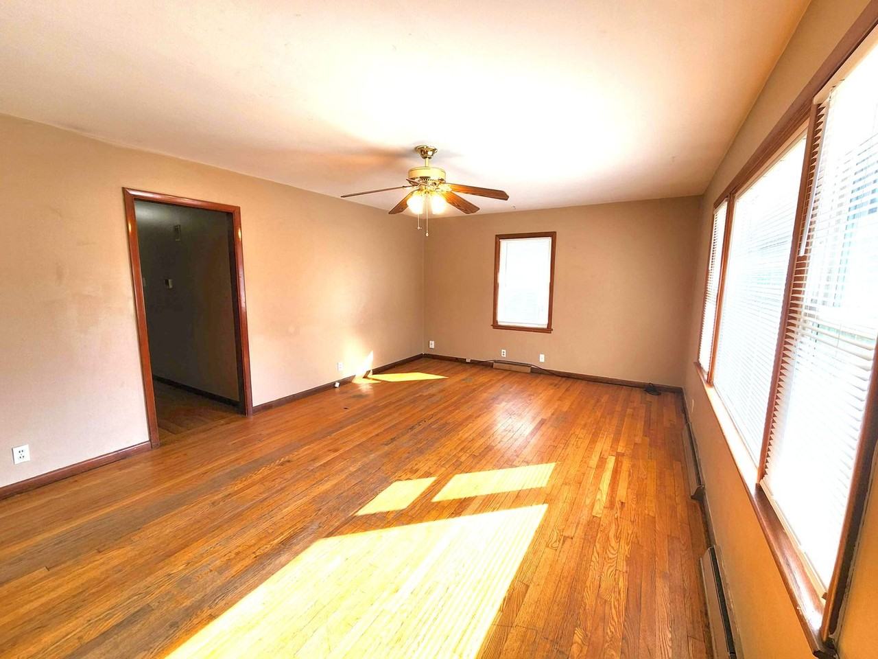 3612 Sw Kerry Ave - Photo 2 of 18
