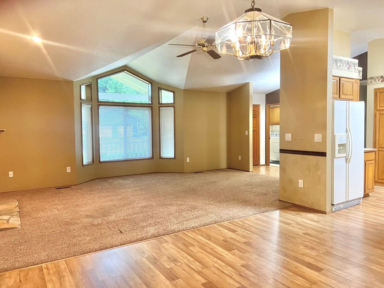 9330 Classic Dr Ne - Photo 5 of 47