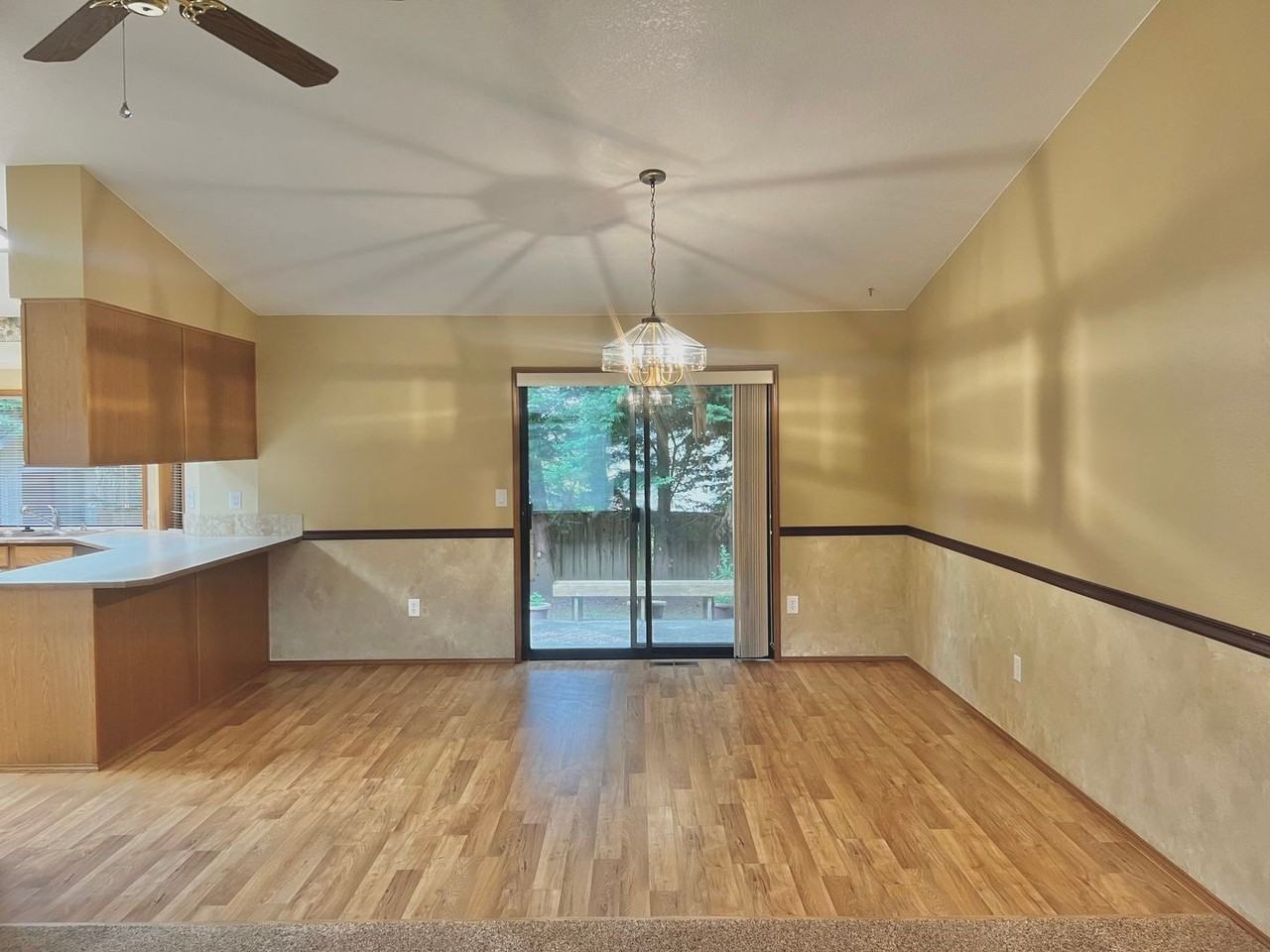 9330 Classic Dr Ne - Photo 7 of 47