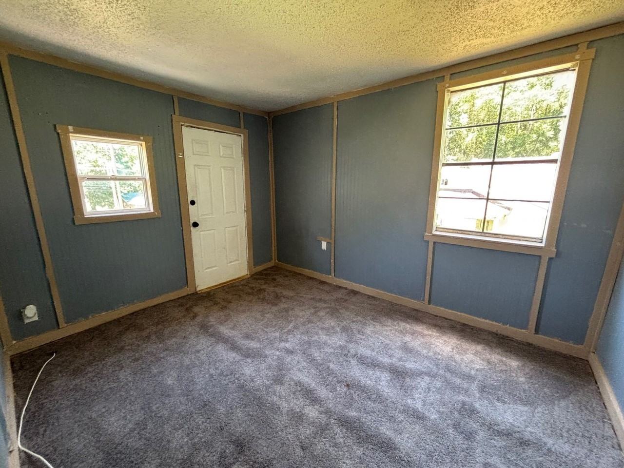 1409 Laboratory Rd