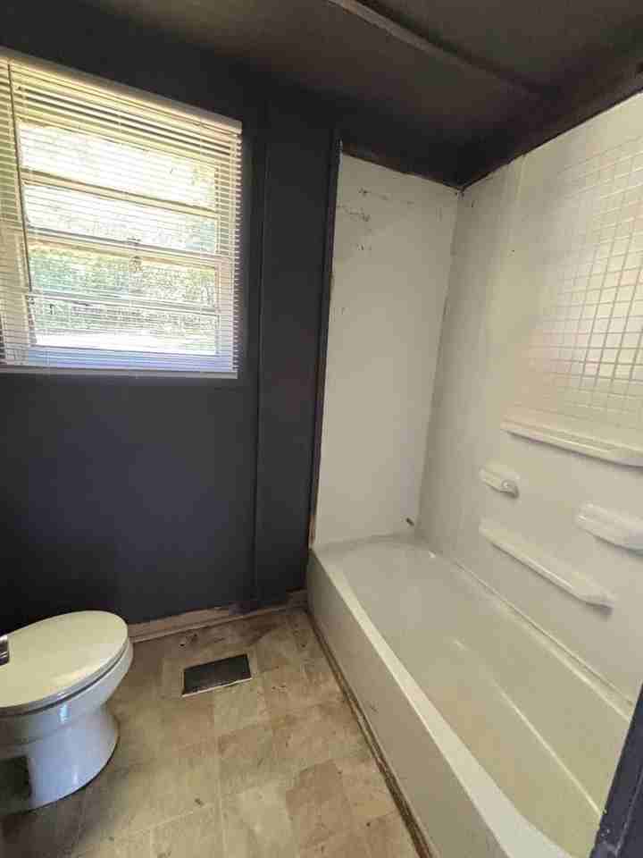 1409 Laboratory Rd - Photo 6 of 8