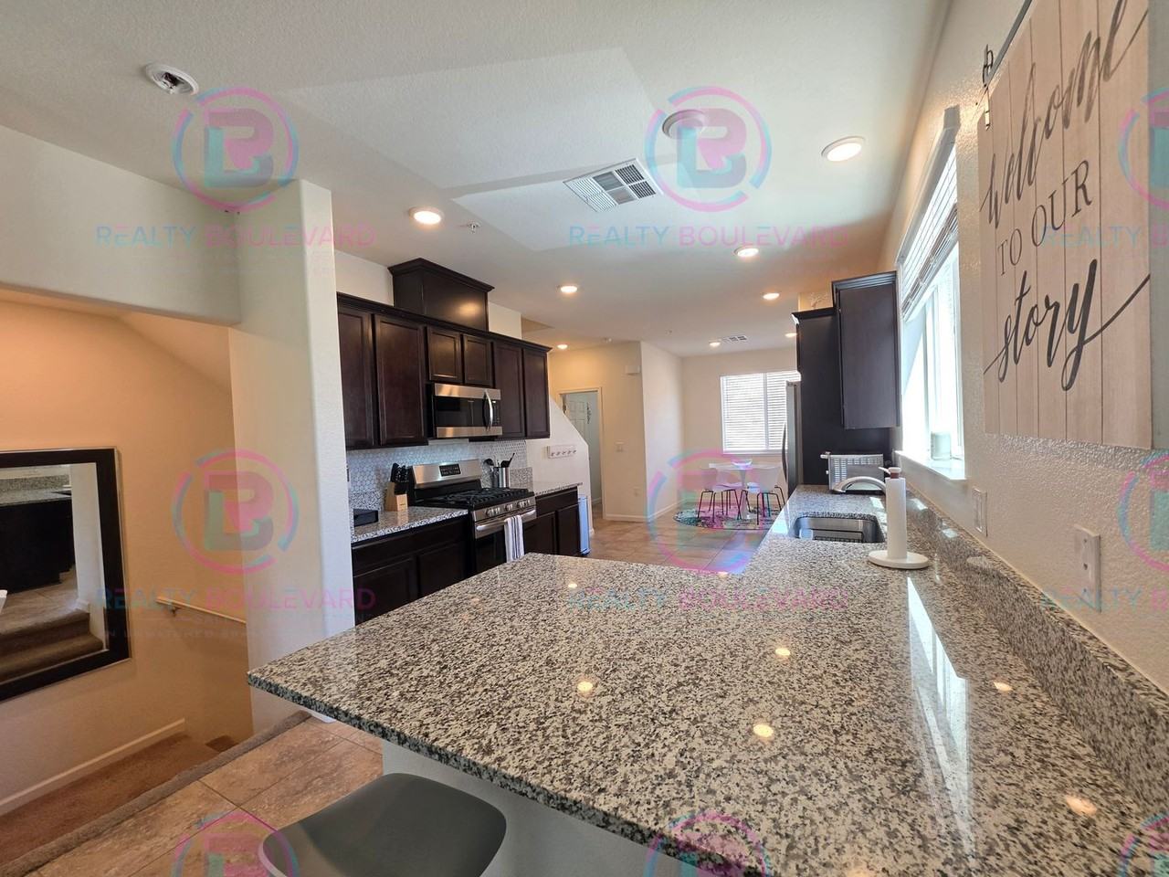 3010 Sterling Ridge Cir - Photo 4 of 26