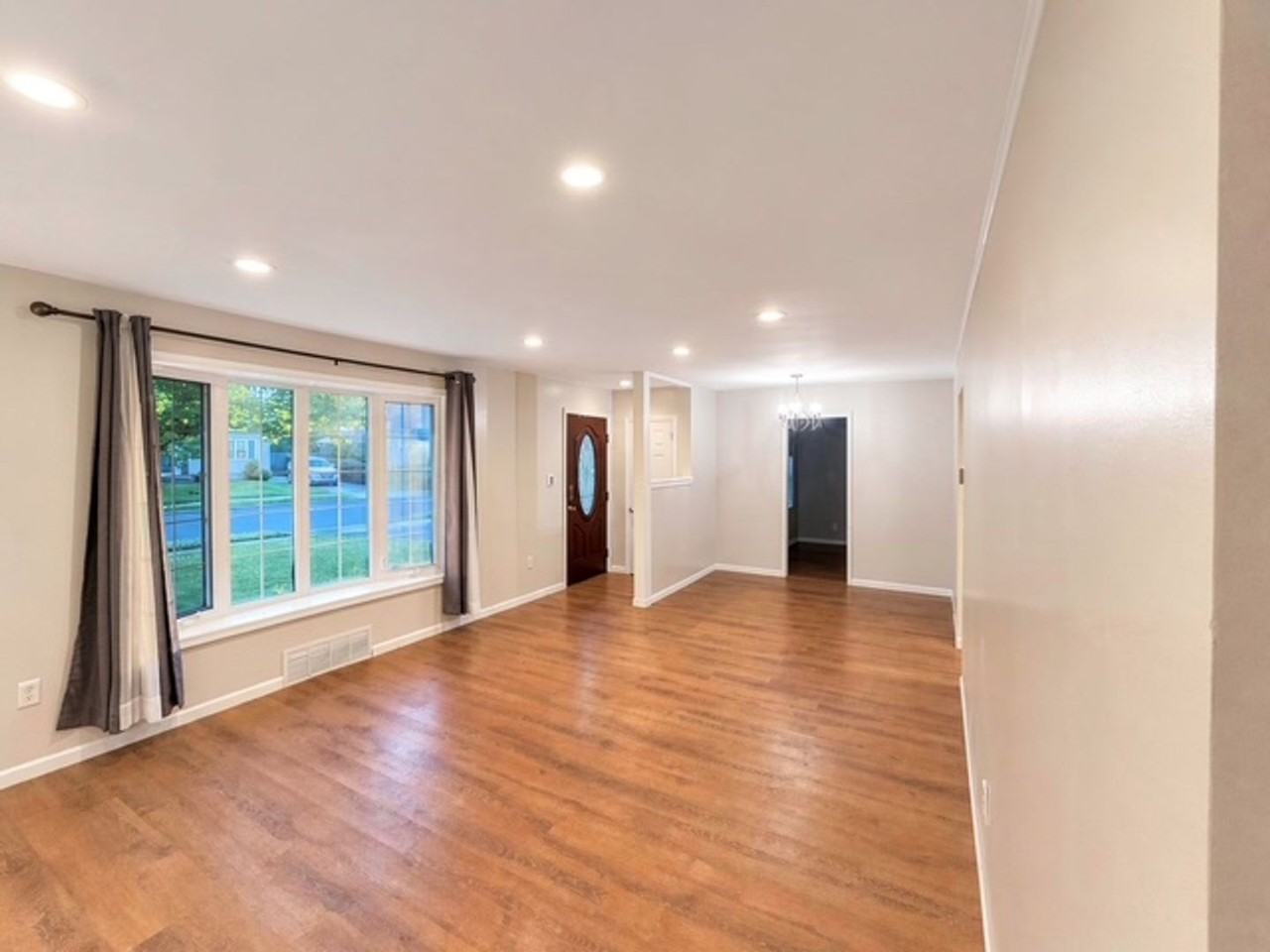 3703 Mount Vernon Ave - Photo 2 of 21