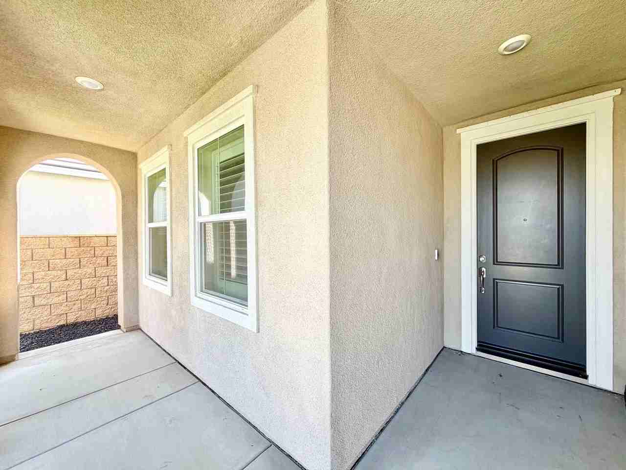27460 Big Bend Dr - Photo 5 of 37
