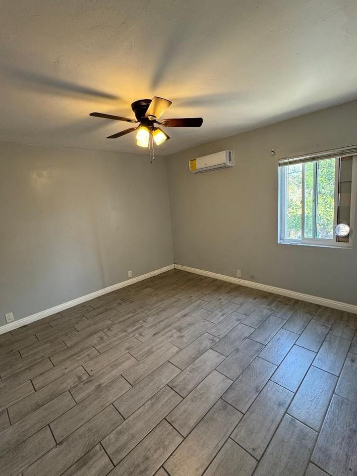 2300 Lake St - Photo 4 of 13