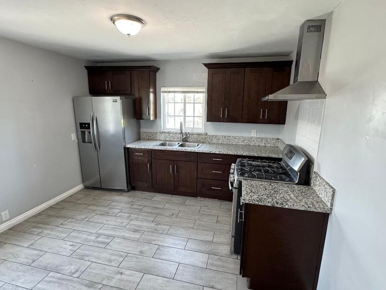 2300 Lake St - Photo 6 of 13