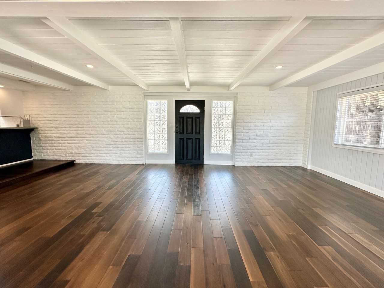 31428 Old River Rd - Photo 3 of 50