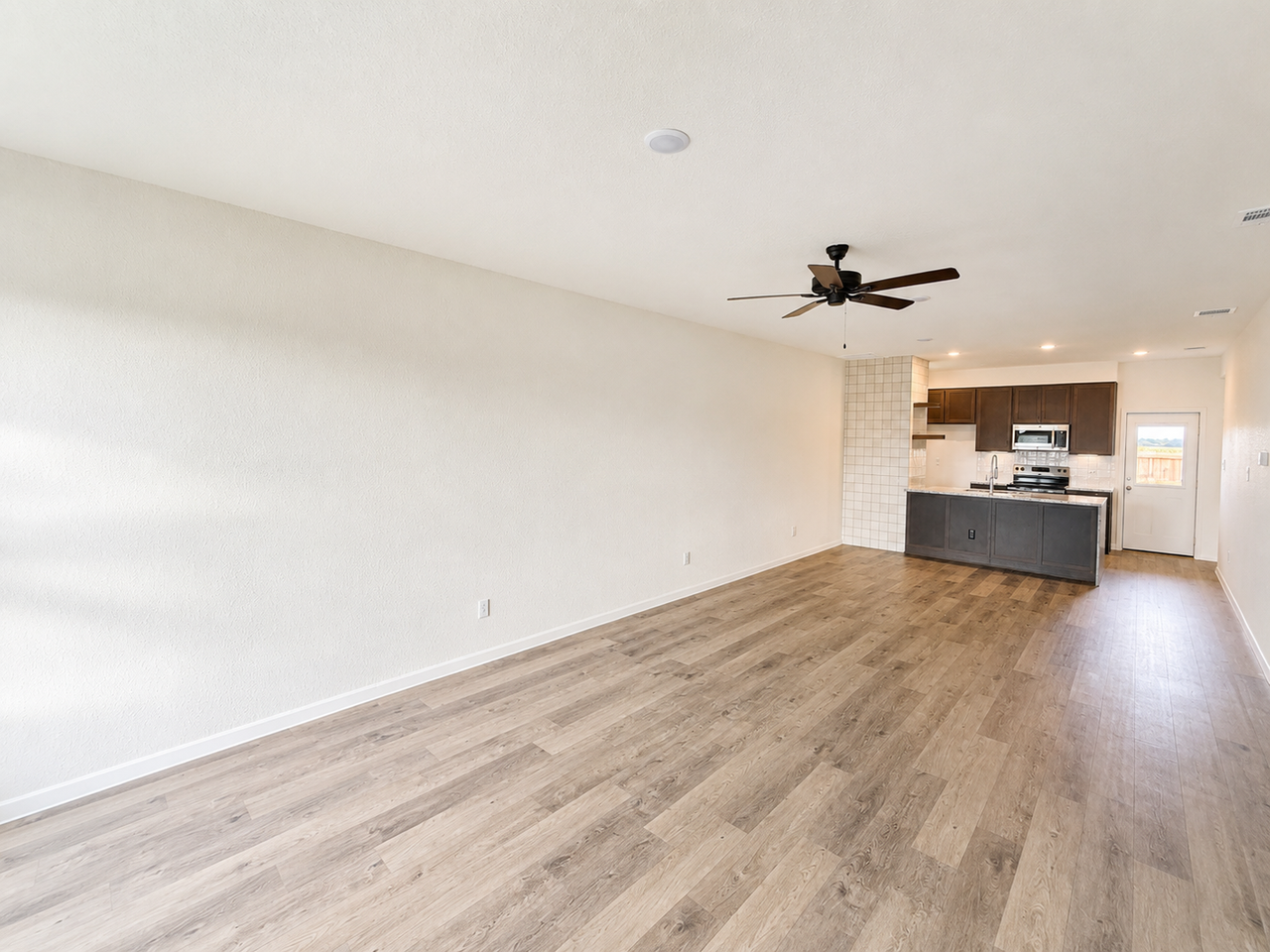 1615 Crooked River Ct - Photo 5 of 15