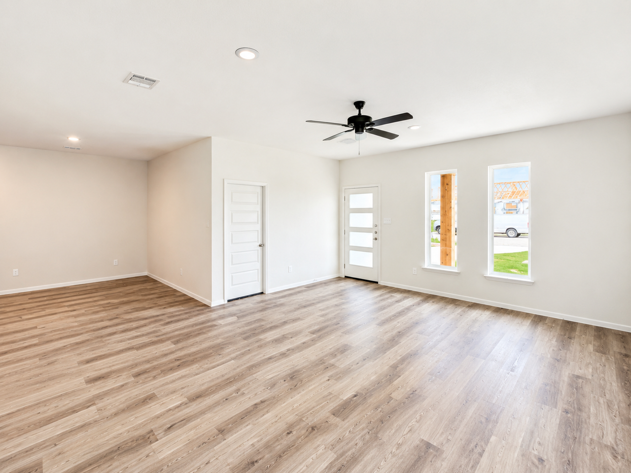 1619 Crooked River Ct - Photo 5 of 19
