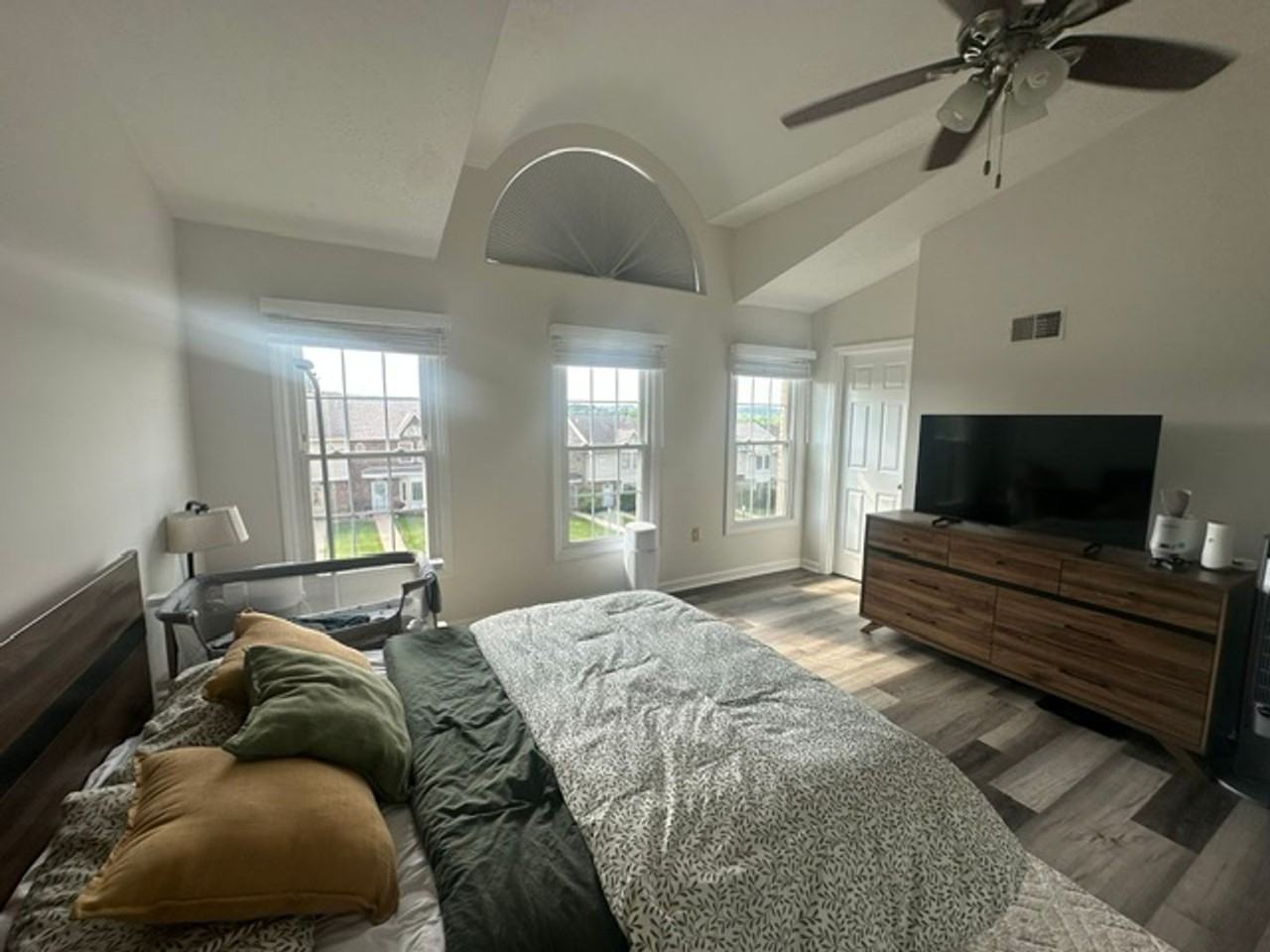 3024 Estate Dr - Photo 6 of 44