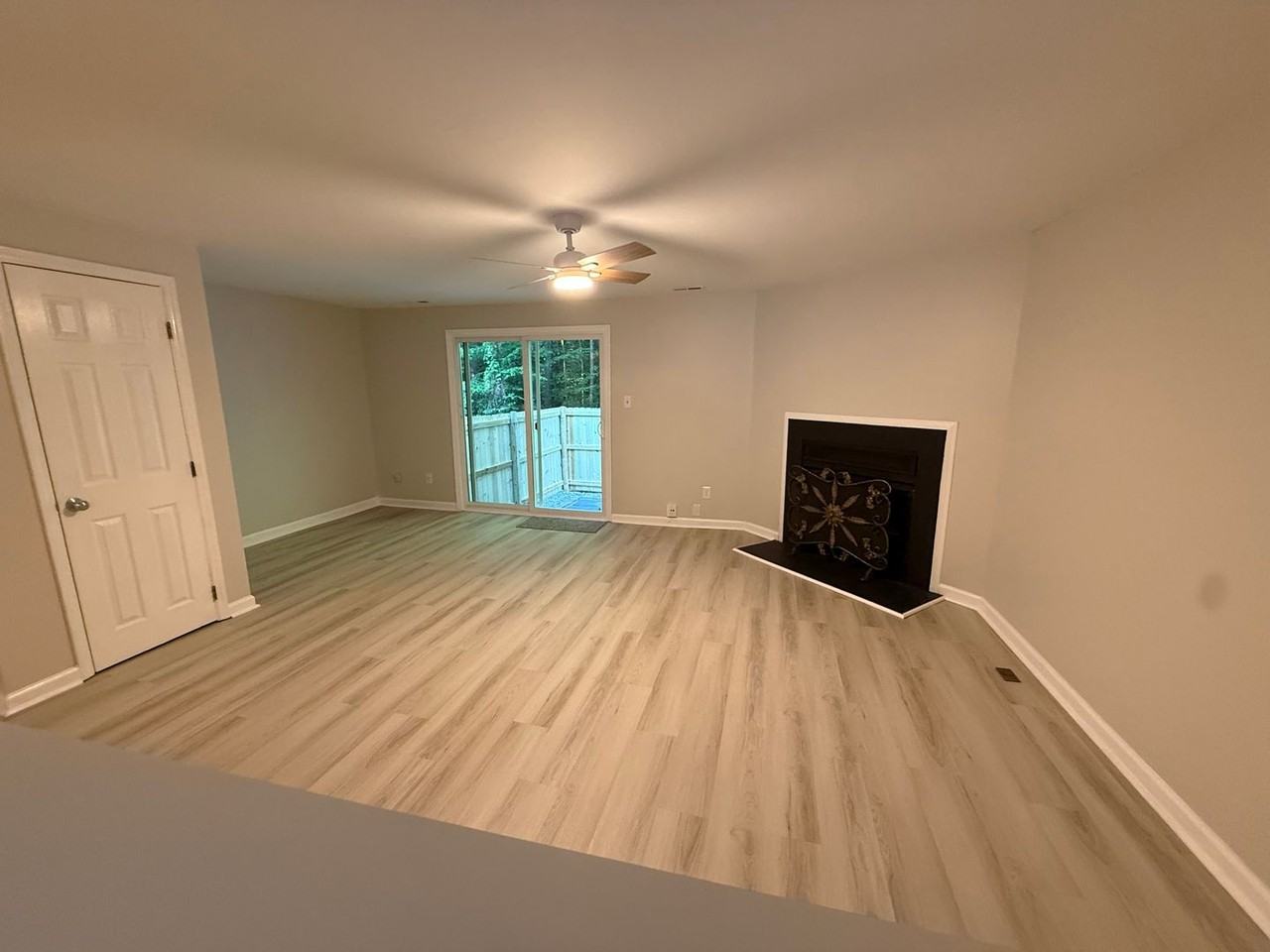 7252 Shellburne Dr - Photo 4 of 9
