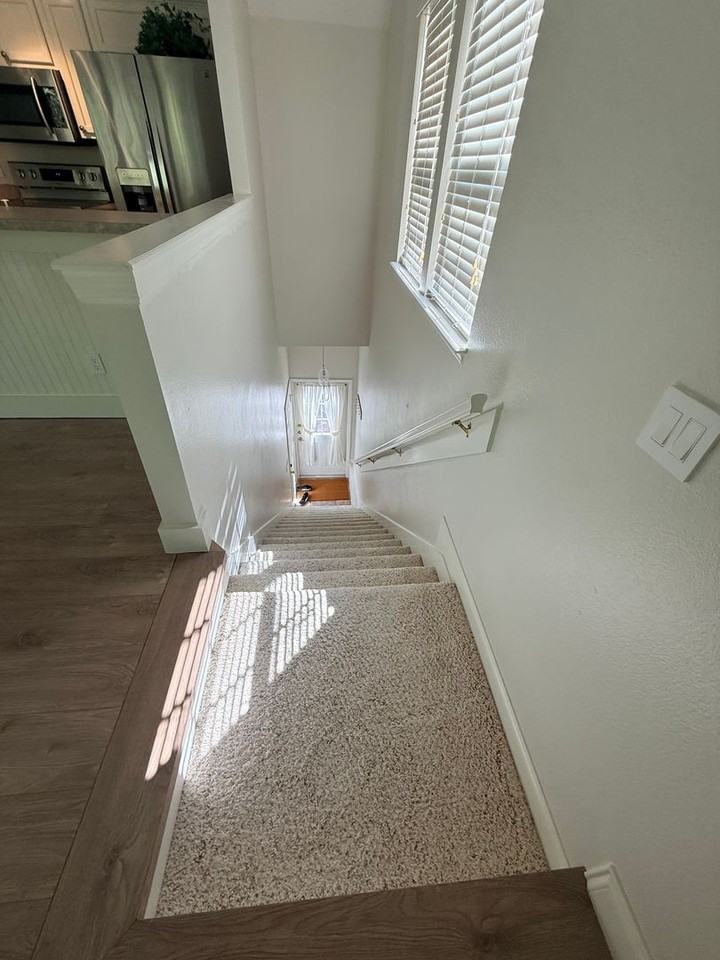 1005 Kestrel Ct - Photo 7 of 11