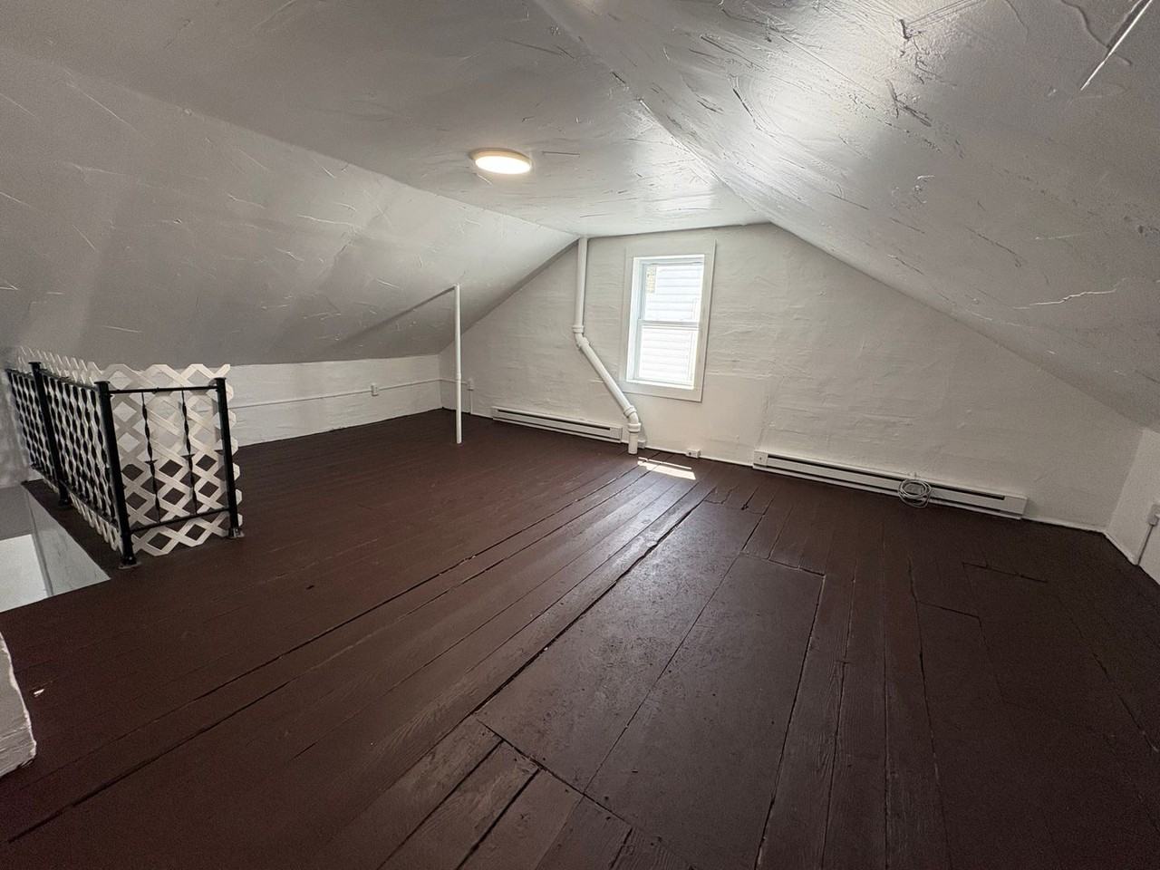 219 S Hartley St - Photo 6 of 12