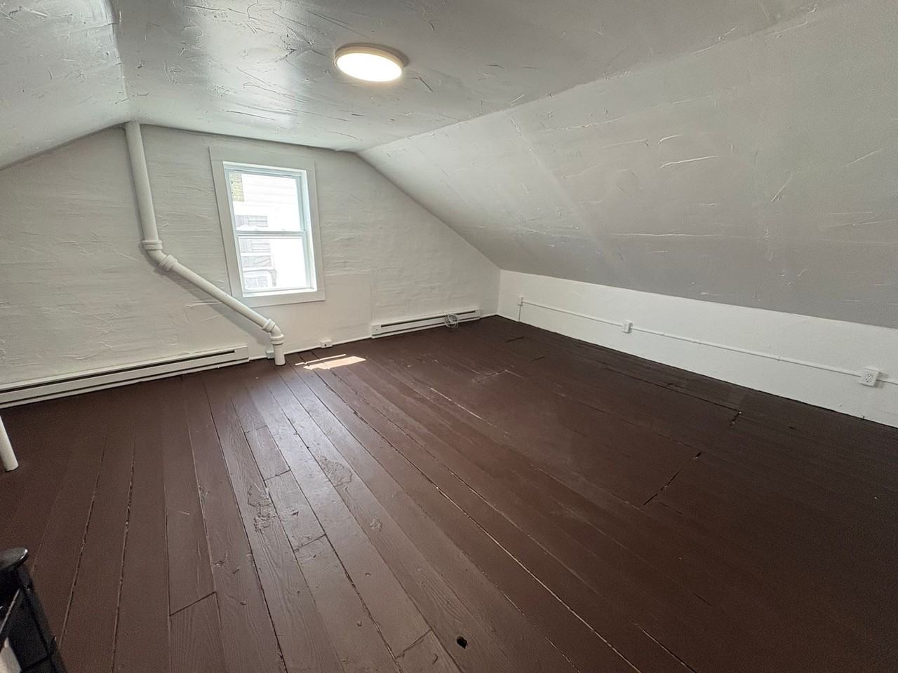 219 S Hartley St - Photo 7 of 12