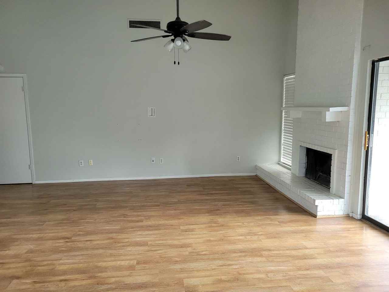 1513 Purdue Cir - Photo 3 of 19