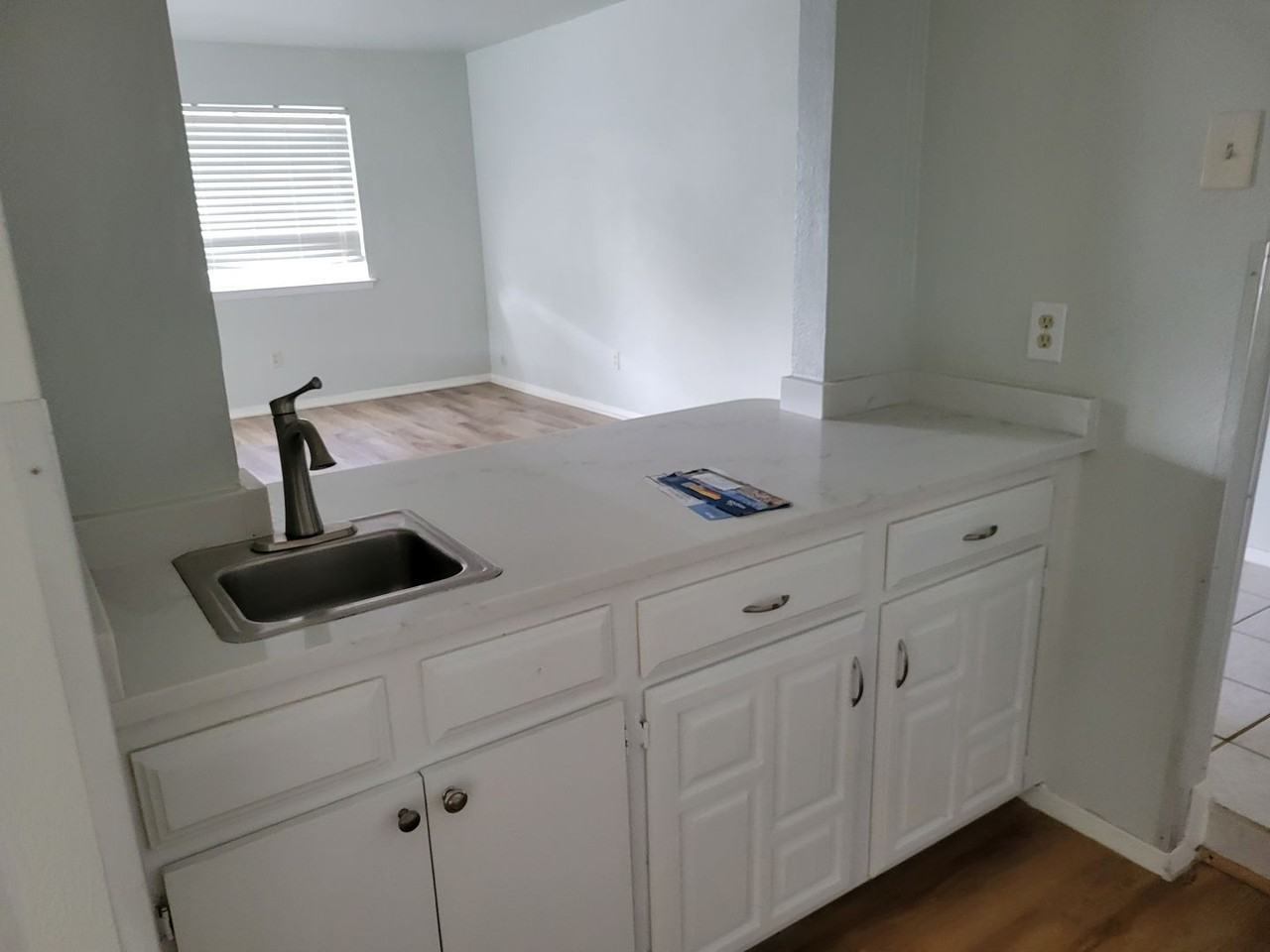 1513 Purdue Cir - Photo 6 of 19