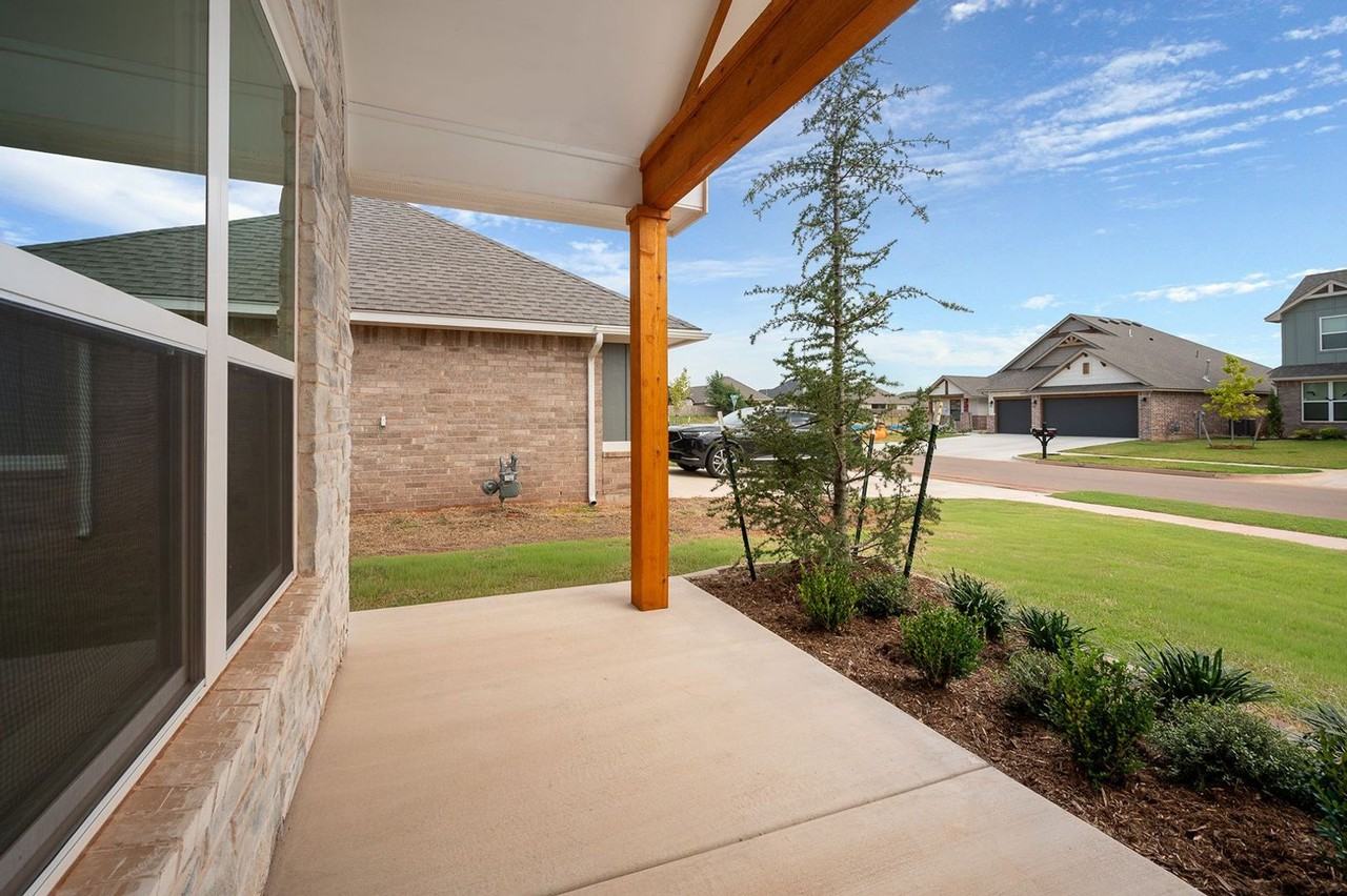 4909 Misty Wood Ln - Photo 6 of 50