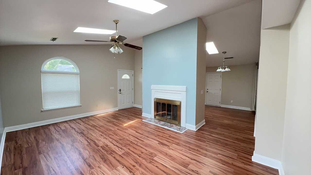 8257 Timberidge Ct - Photo 2 of 26
