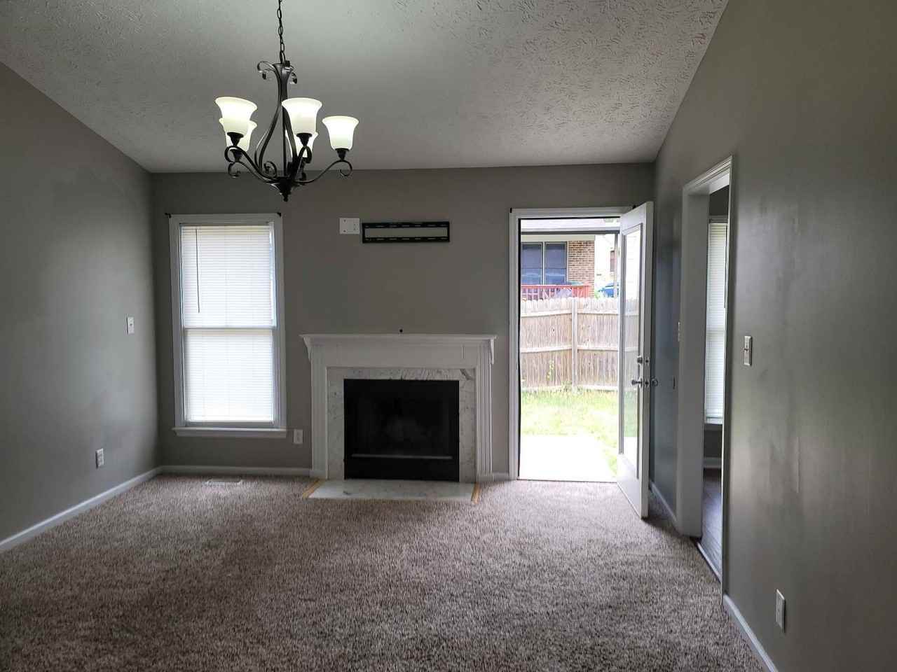 5041 Summer Ridge Rd - Photo 3 of 17