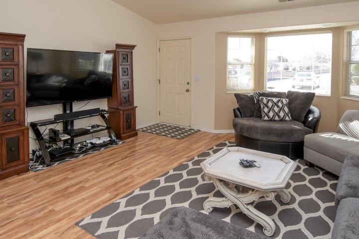 1015 S River Rd #44 - Photo 4 of 36
