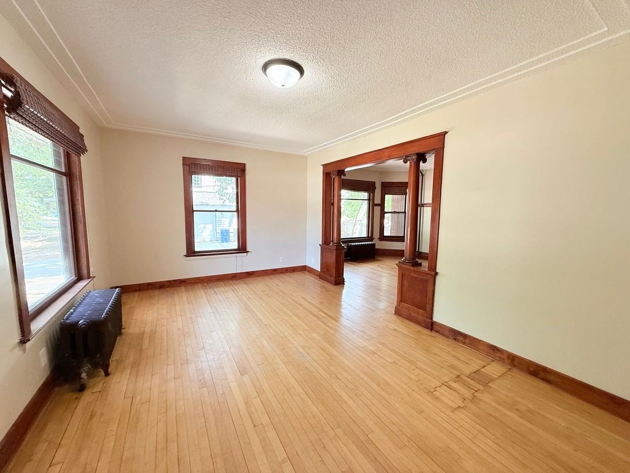 819 7th Ave S - Photo 4 of 20