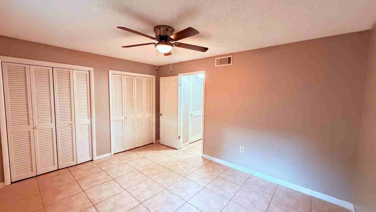 2500 Lee Rd - Photo 5 of 16