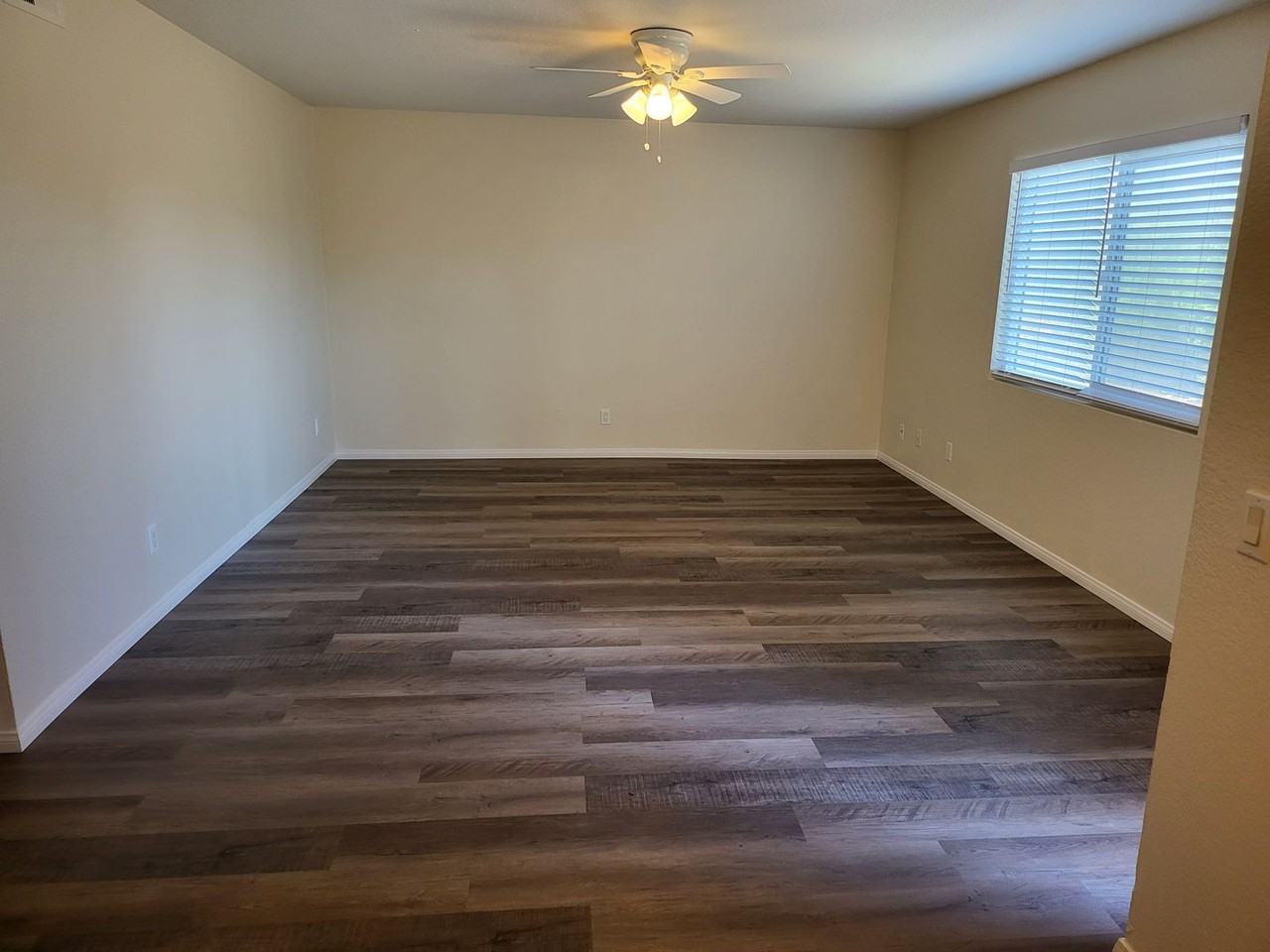 526 526 Calle Montecito 139 - Photo 4 of 10
