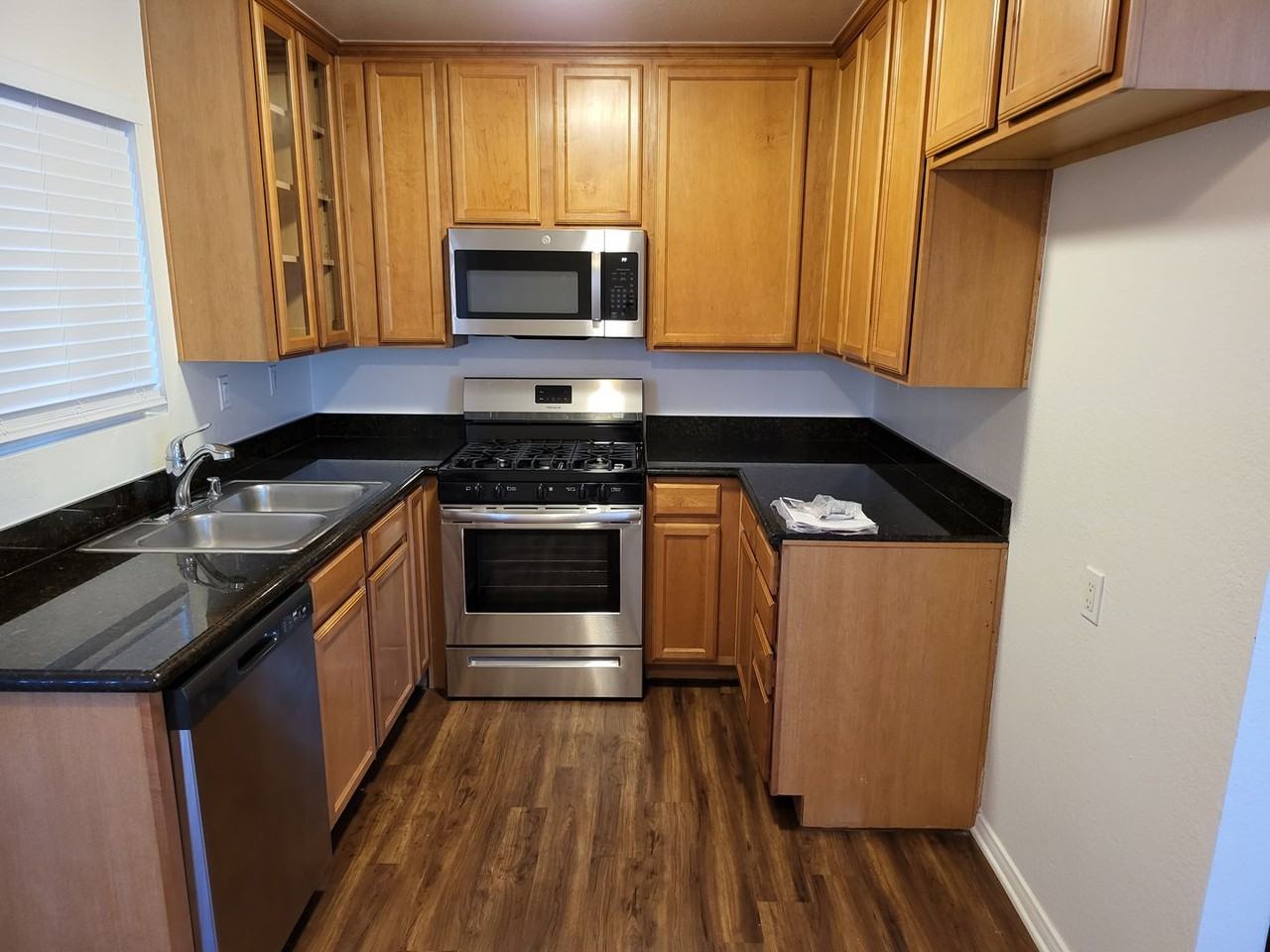 526 526 Calle Montecito 139 - Photo 5 of 10