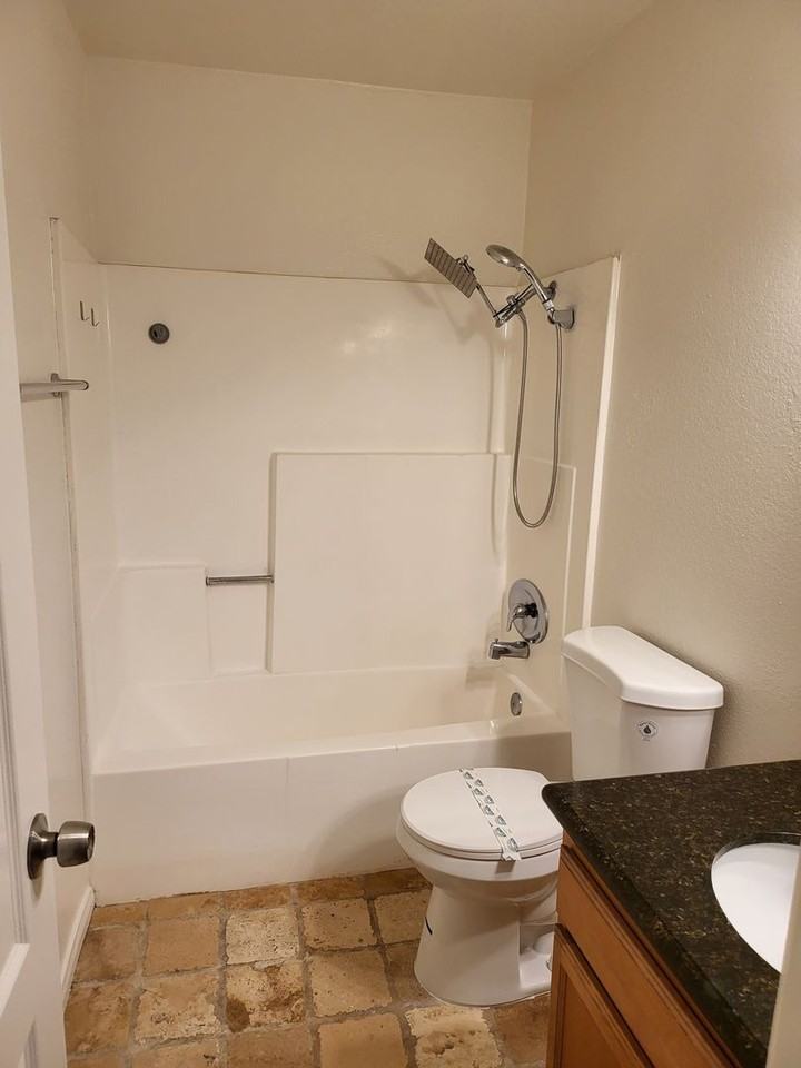 526 526 Calle Montecito 139 - Photo 6 of 10