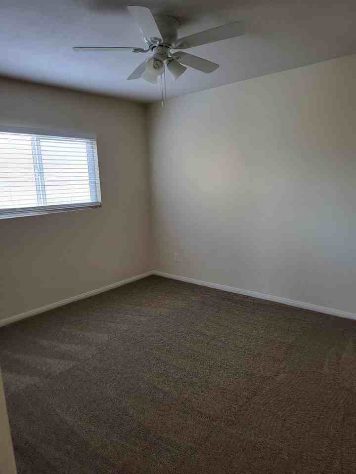 526 526 Calle Montecito 139 - Photo 7 of 9