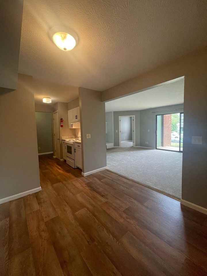 1034 Blue Ridge Dr - Photo 6 of 24